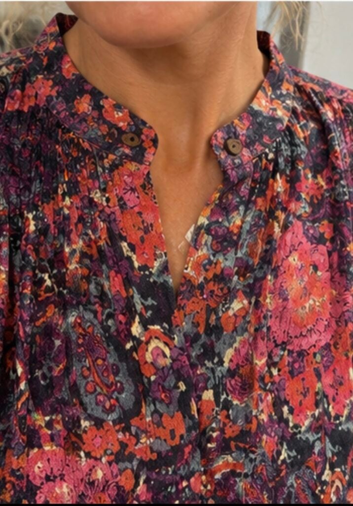 blouse freak maison hotel